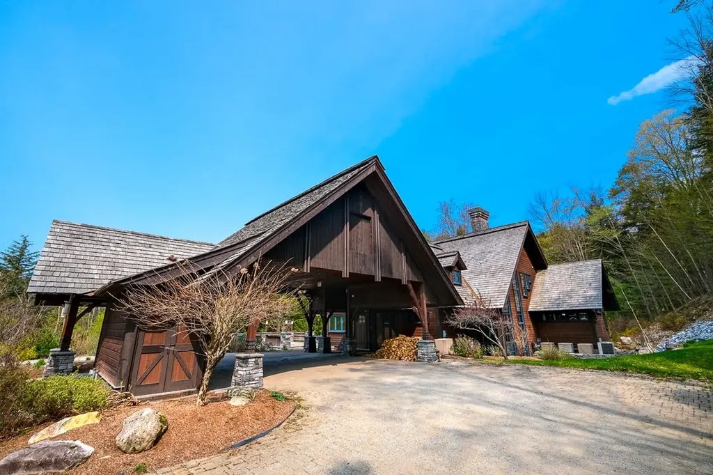 51 East Ash Road Plymouth VT 05056