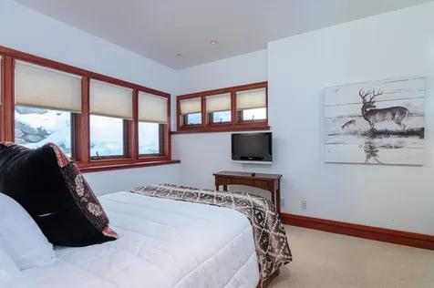 51 East Ash Road Plymouth VT 05056