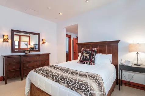 51 East Ash Road Plymouth VT 05056