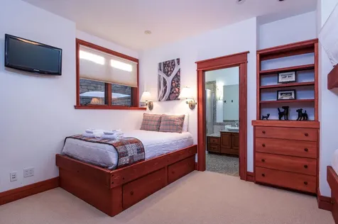 51 East Ash Road Plymouth VT 05056