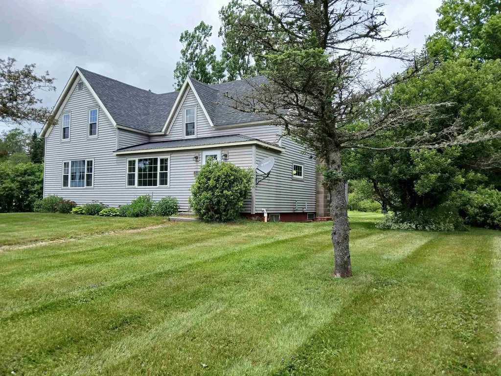 1561 Main Street Pittsburg NH 03592