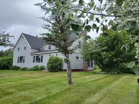 1561 Main Street Pittsburg NH 03592