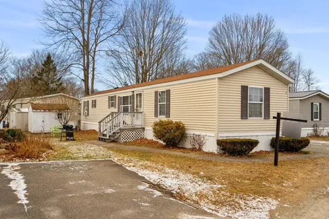 5 Wanda Lane Exeter NH 03833