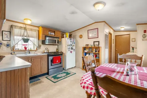 5 Wanda Lane Exeter NH 03833