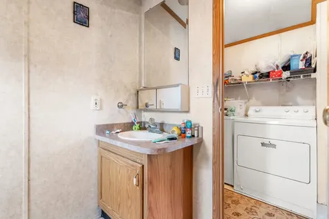 5 Wanda Lane Exeter NH 03833