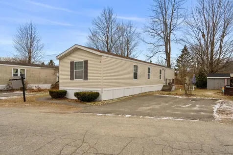 5 Wanda Lane Exeter NH 03833