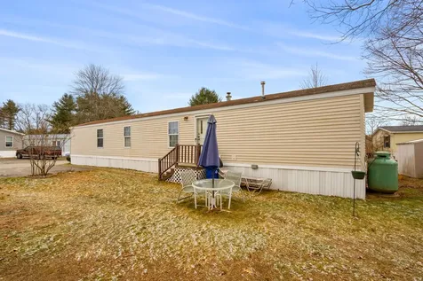 5 Wanda Lane Exeter NH 03833