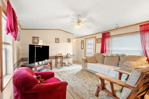 5 Wanda Lane Exeter NH 03833