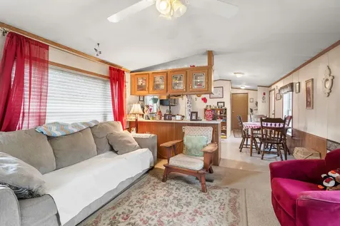 5 Wanda Lane Exeter NH 03833