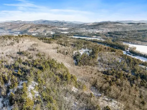 1482 River Road Bridgewater NH 03222