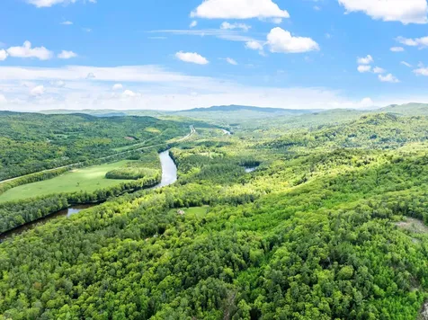 1482 River Road Bridgewater NH 03222