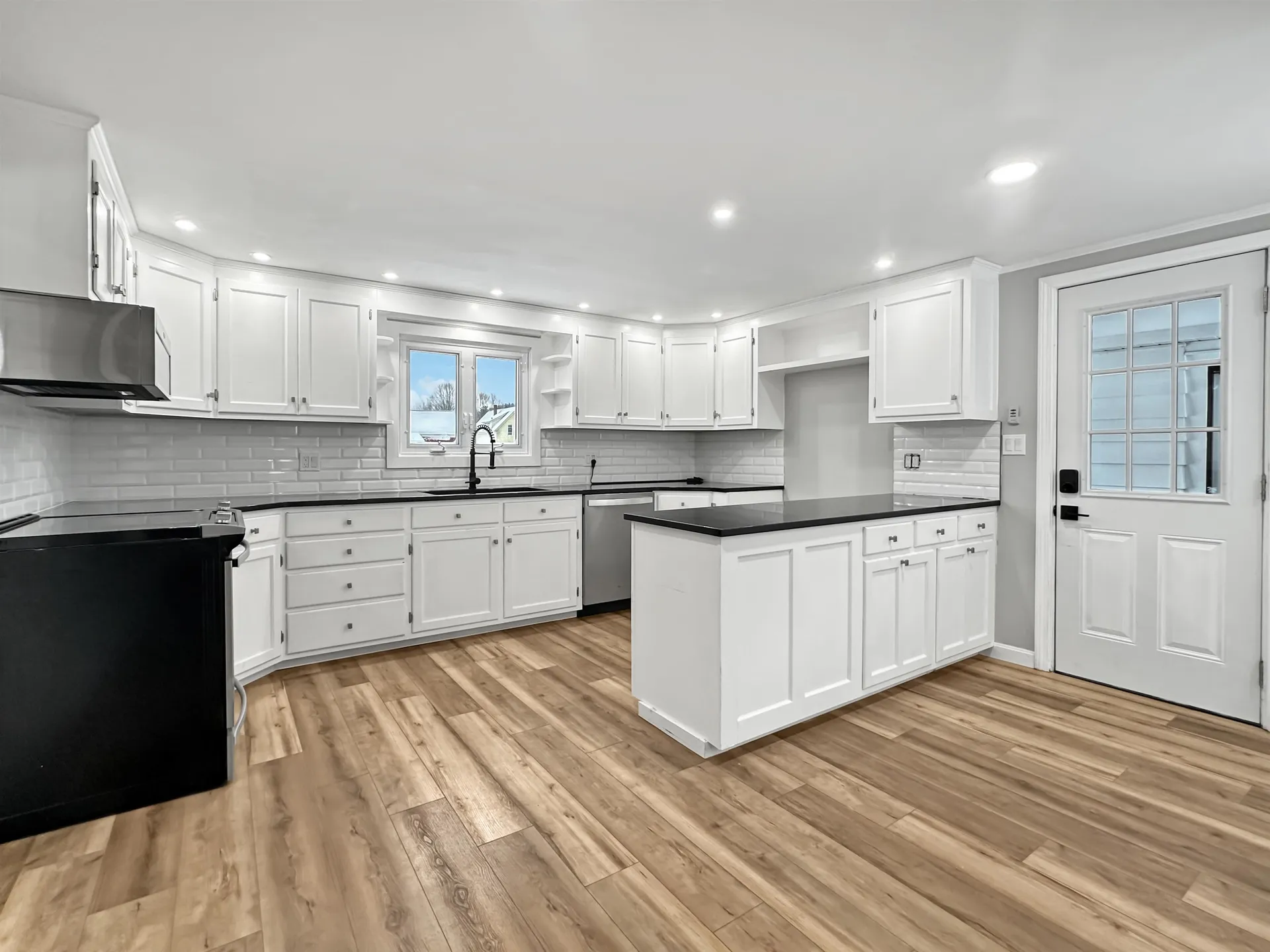 14 Mountain View Lane Colebrook NH 03576