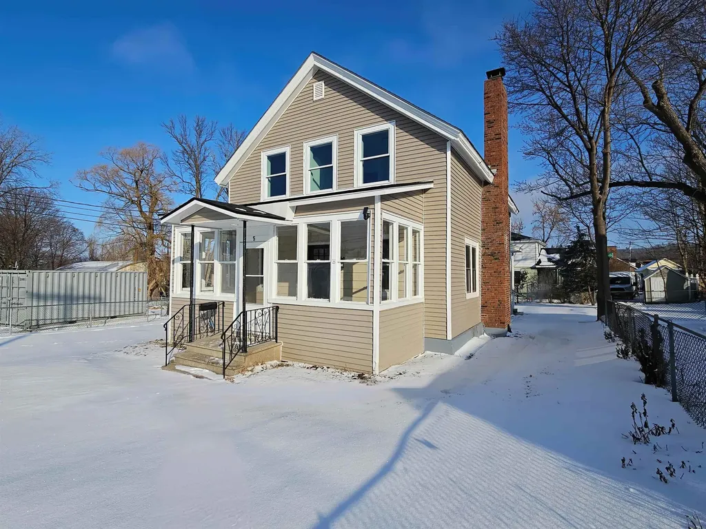 5 Nason Street St. Albans City VT 05478-2309