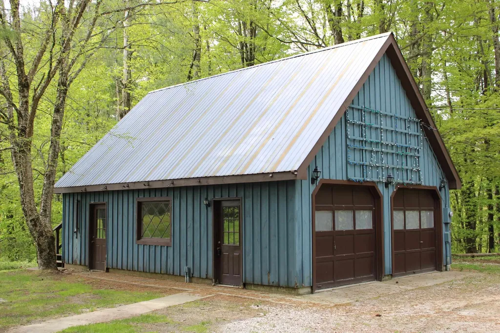 1728 West Road Ira VT 05777