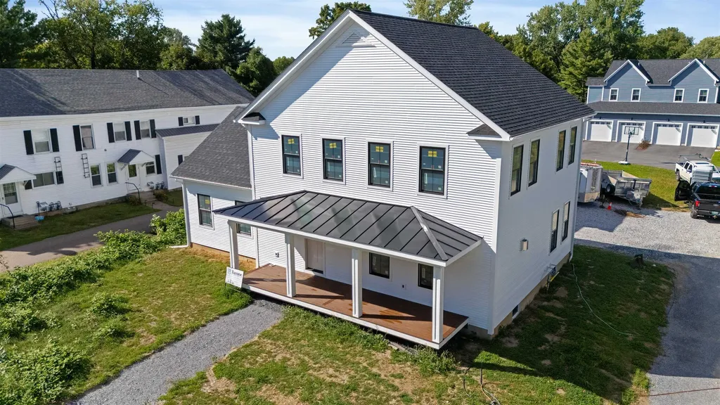 897 Falls Road Shelburne VT 05482