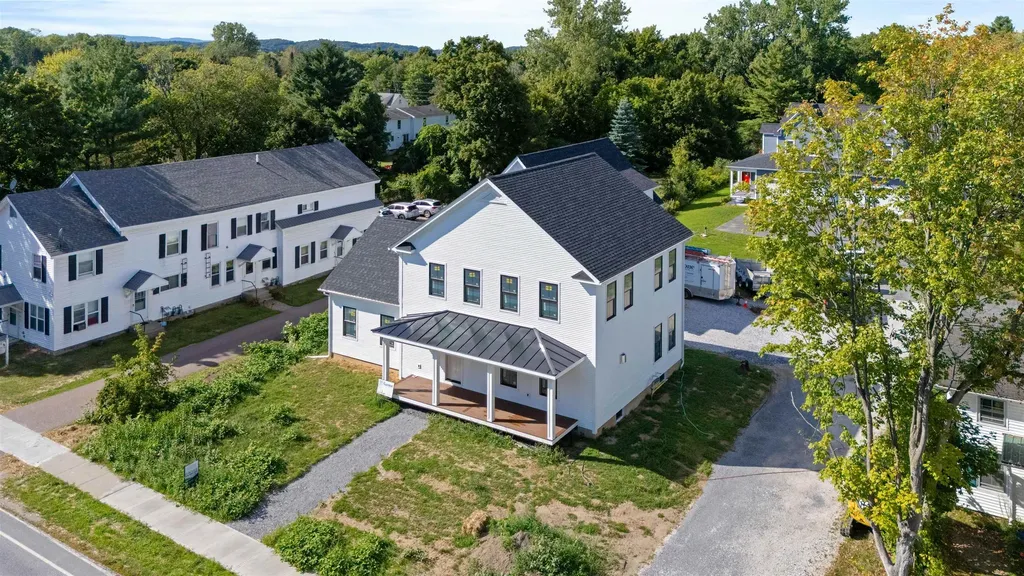 897 Falls Road Shelburne VT 05482