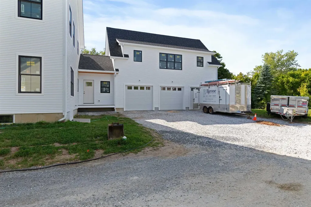 897 Falls Road Shelburne VT 05482