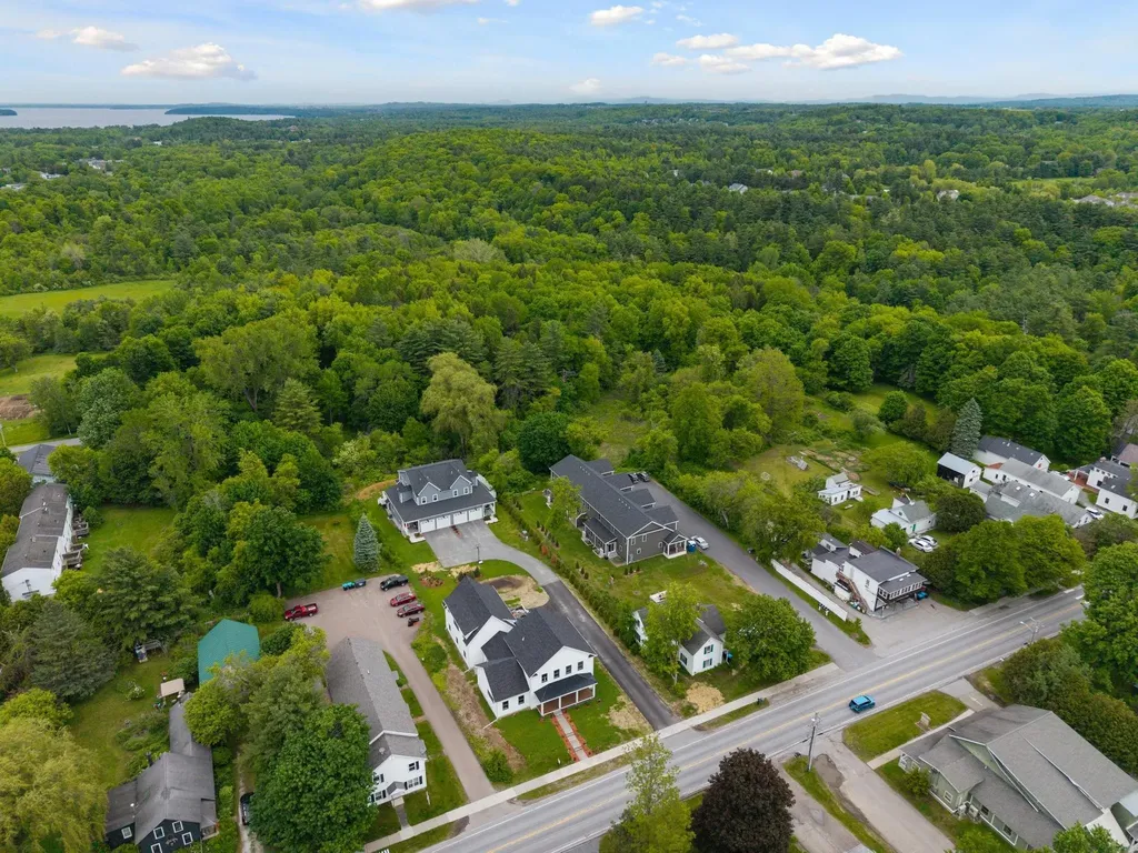 897 Falls Road Shelburne VT 05482