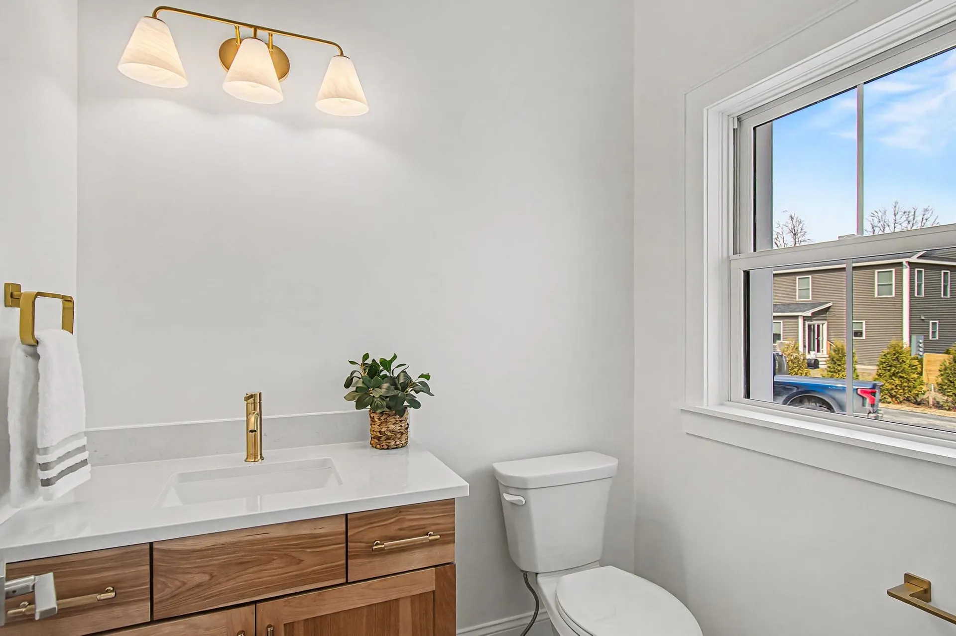 897 Falls Road Shelburne VT 05482