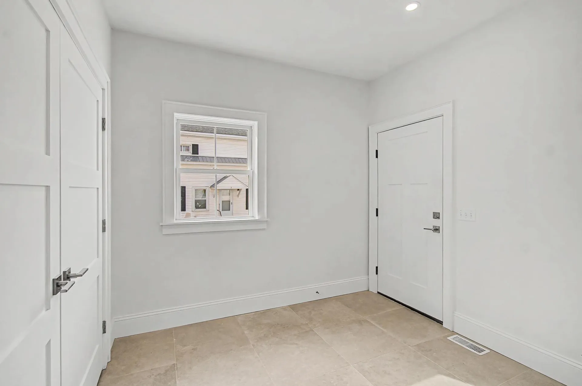 897 Falls Road Shelburne VT 05482