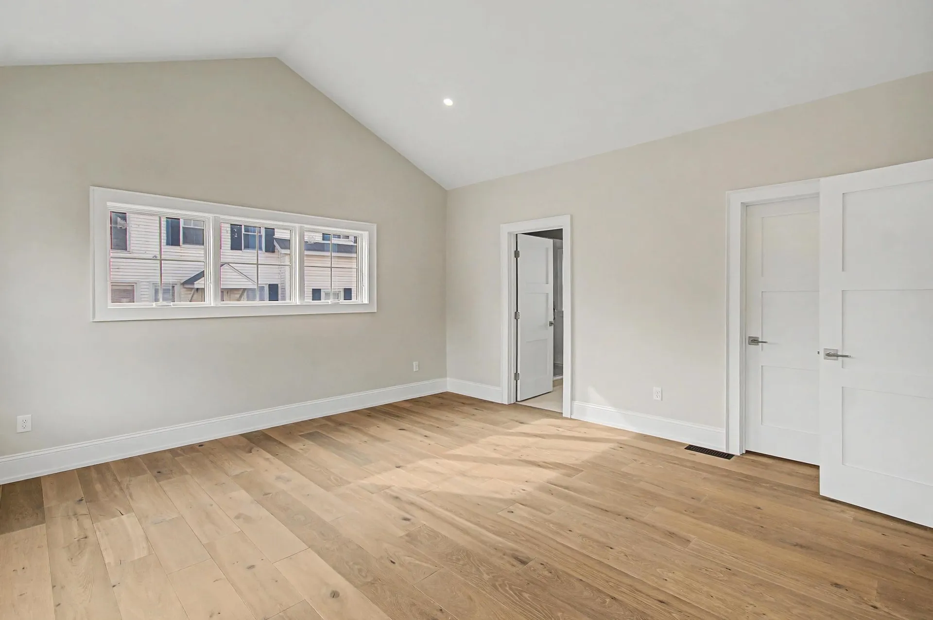 897 Falls Road Shelburne VT 05482