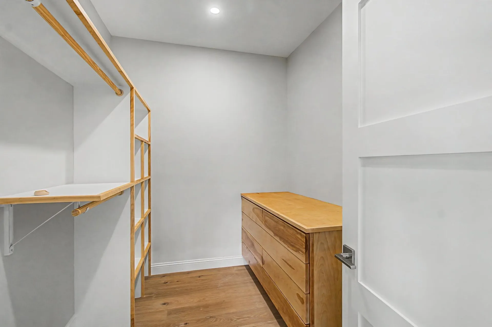 897 Falls Road Shelburne VT 05482