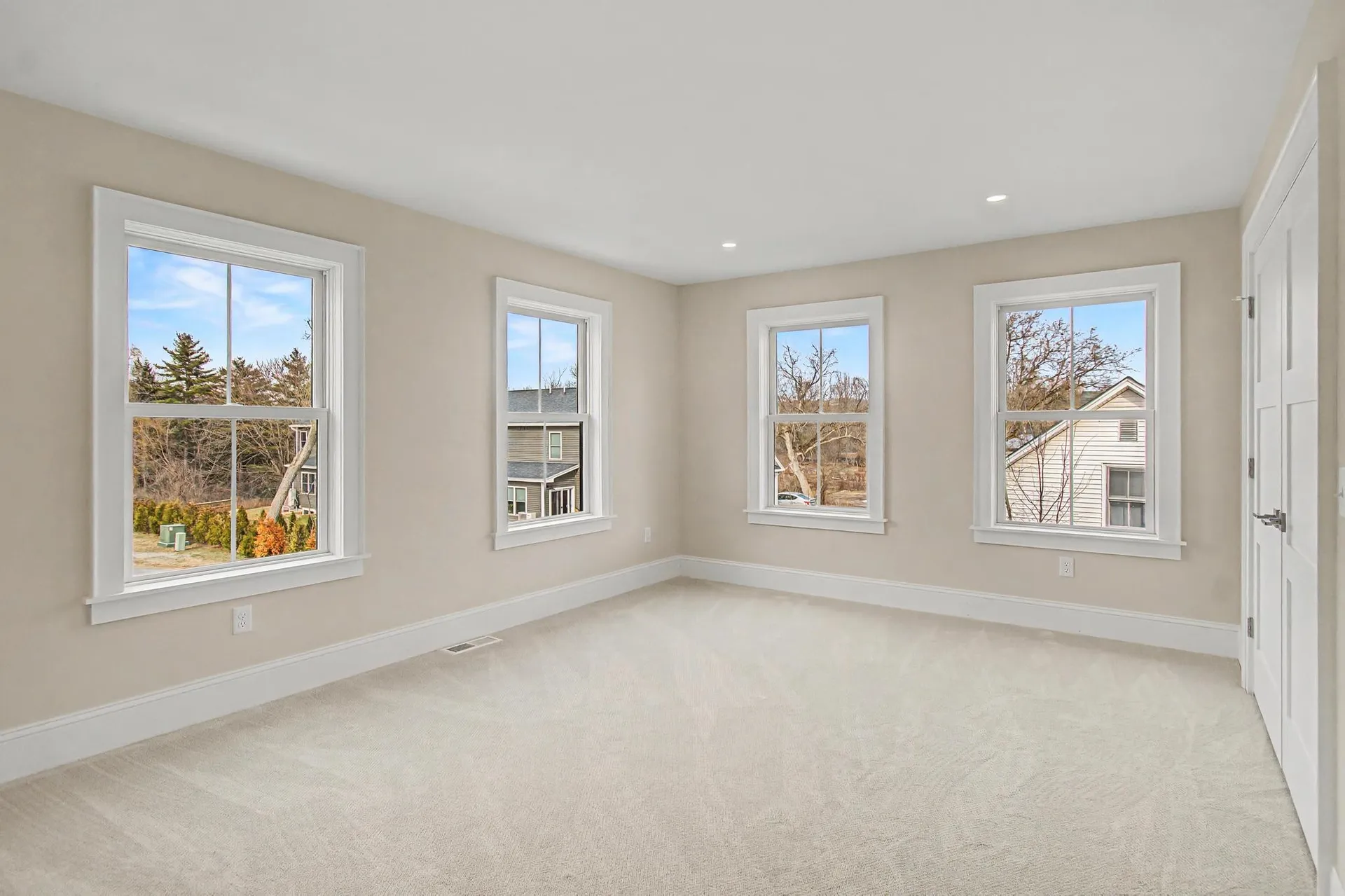 897 Falls Road Shelburne VT 05482