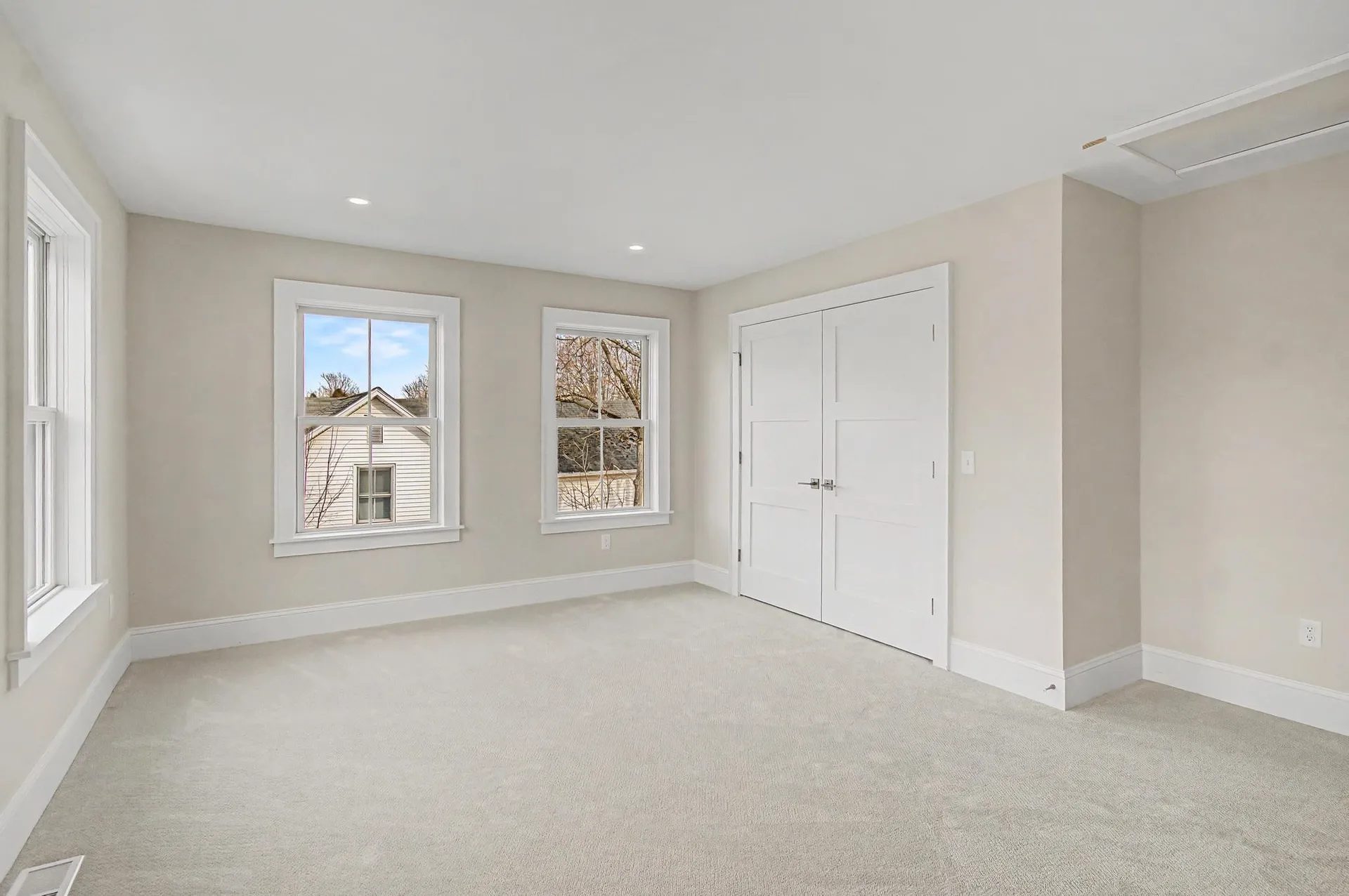 897 Falls Road Shelburne VT 05482