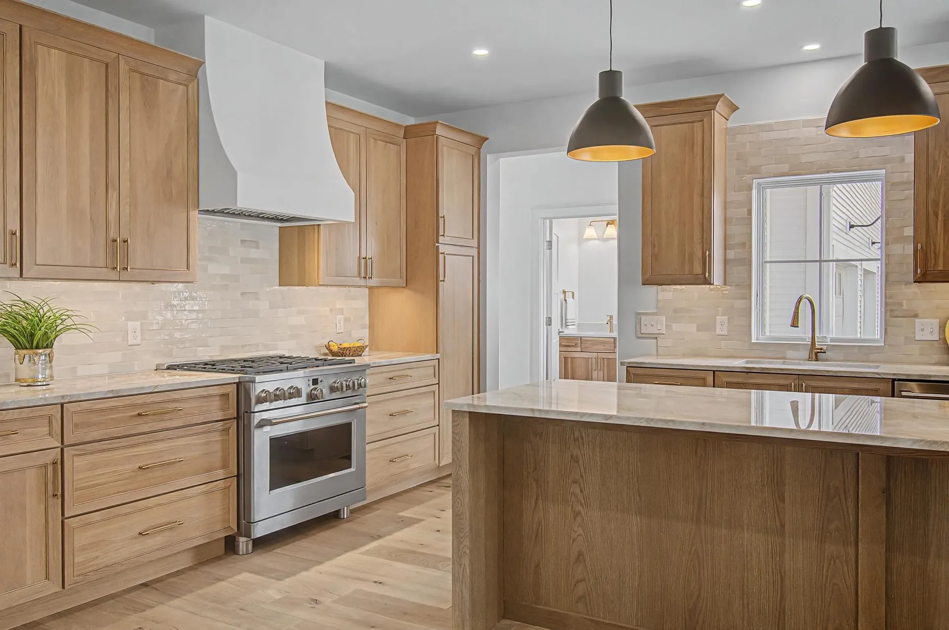 897 Falls Road Shelburne VT 05482