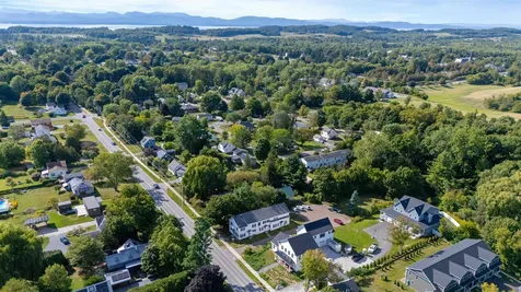 897 Falls Road Shelburne VT 05482