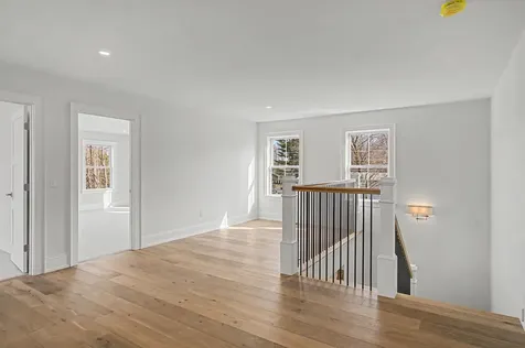 897 Falls Road Shelburne VT 05482