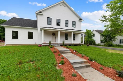 897 Falls Road Shelburne VT 05482