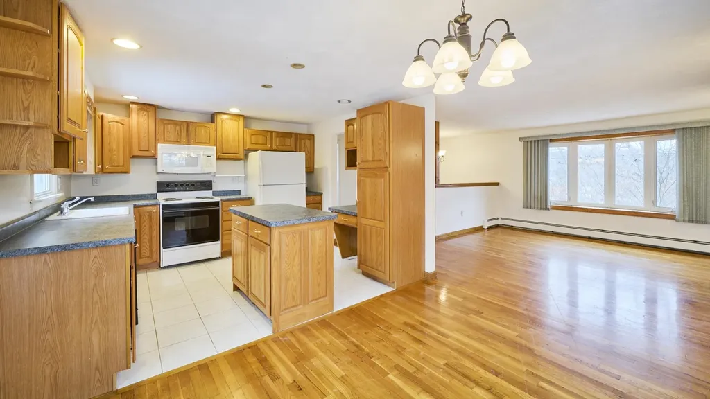 111 Old Rockingham Road Salem NH 03079