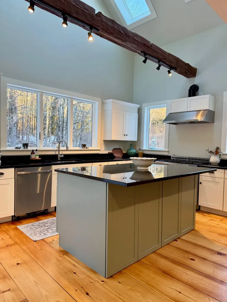 255 Swanzey Lake Road Swanzey NH 03446