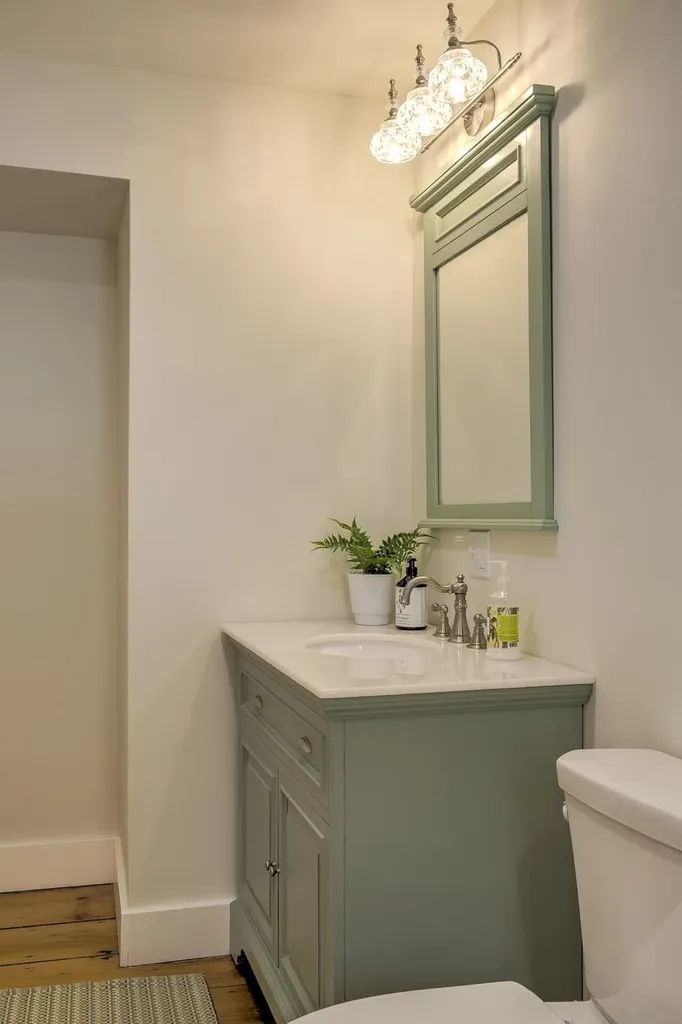 255 Swanzey Lake Road Swanzey NH 03446