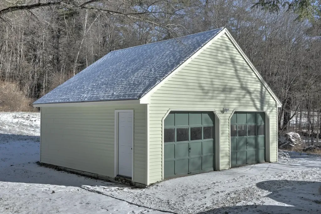 255 Swanzey Lake Road Swanzey NH 03446