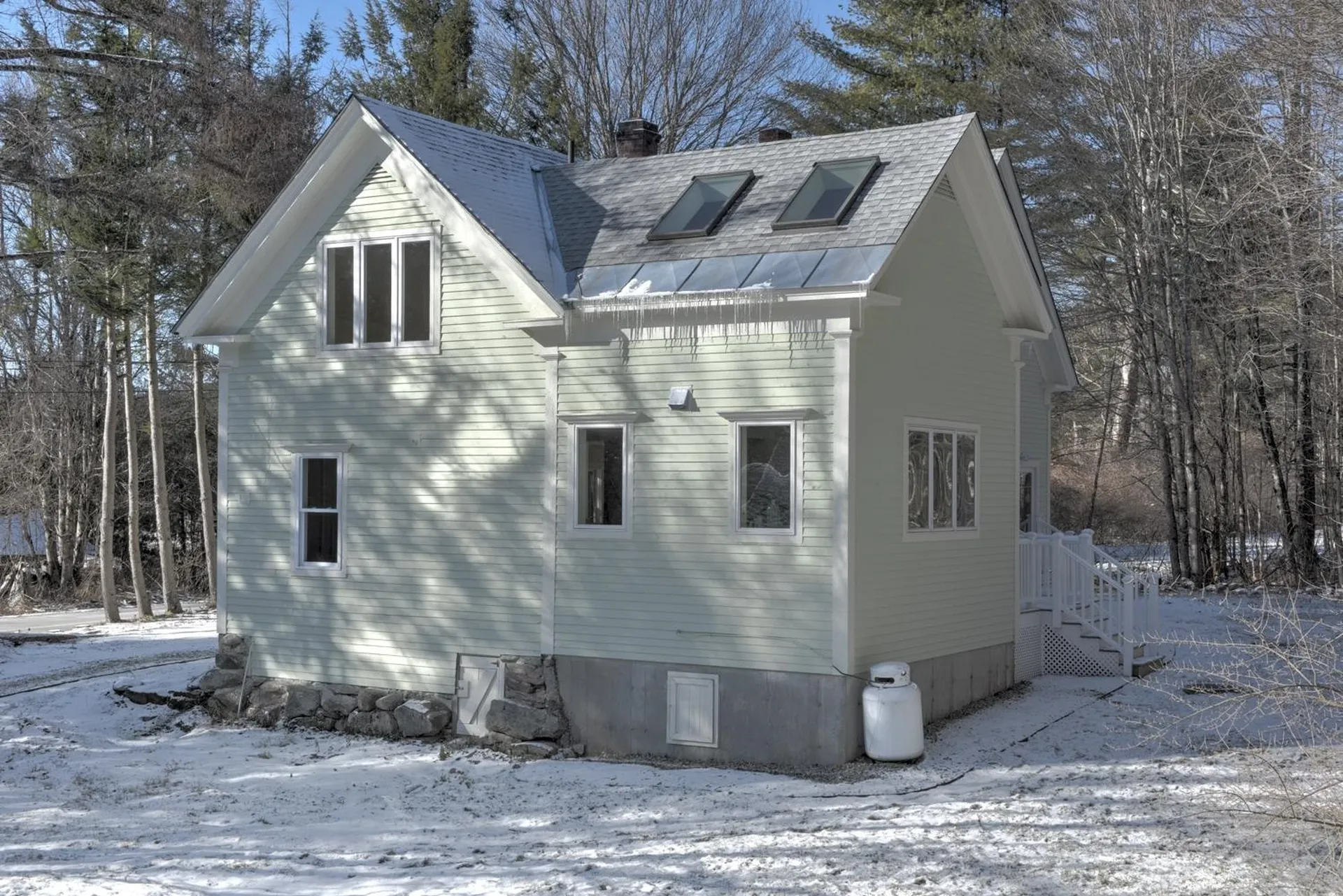 255 Swanzey Lake Road Swanzey NH 03446