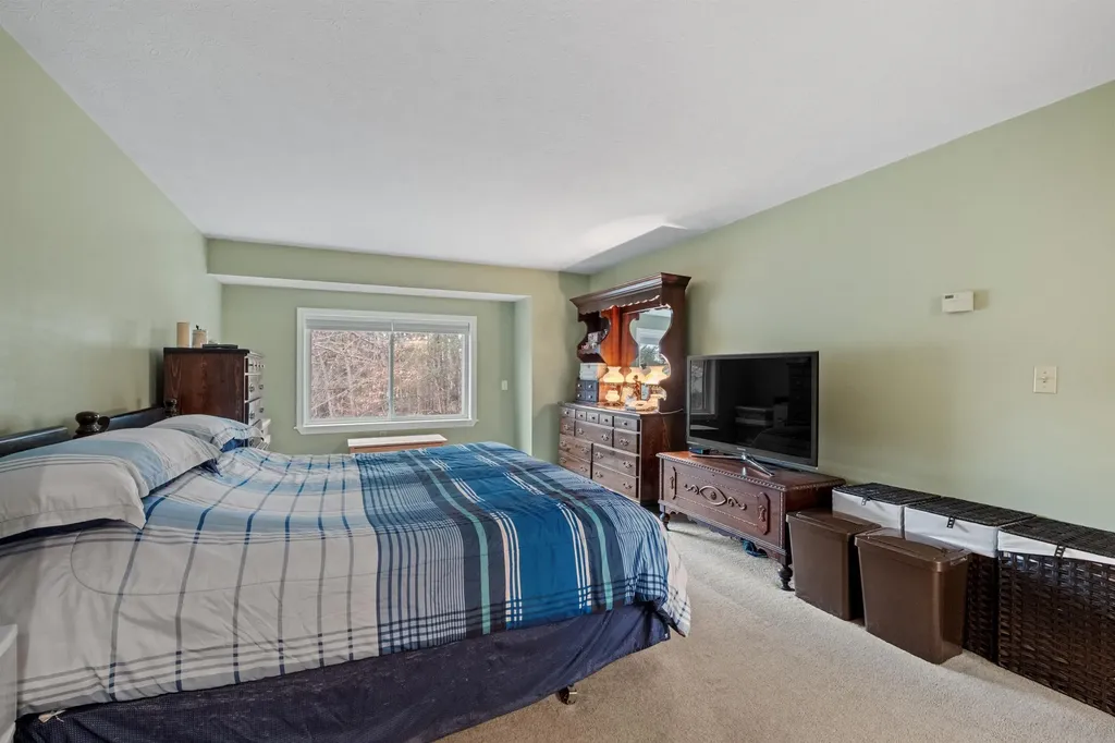 171 Indian Rock Road Merrimack NH 03054