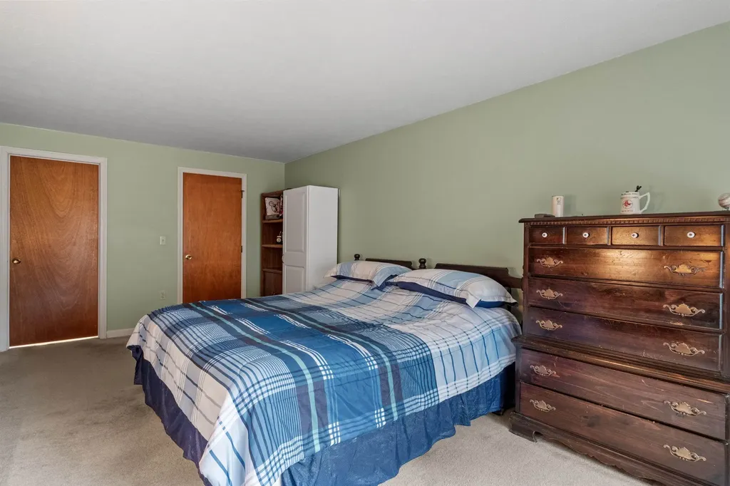 171 Indian Rock Road Merrimack NH 03054