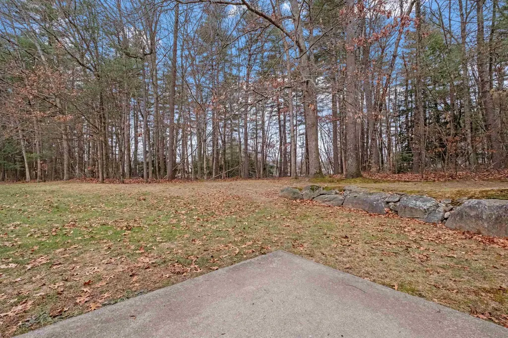 171 Indian Rock Road Merrimack NH 03054