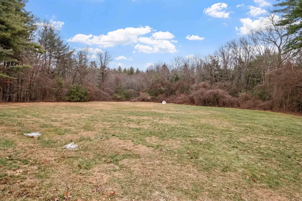 171 Indian Rock Road Merrimack NH 03054