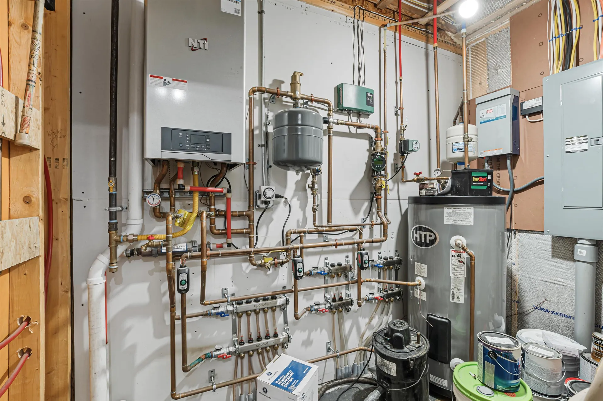 24 Howland Road Clarksville NH 03592