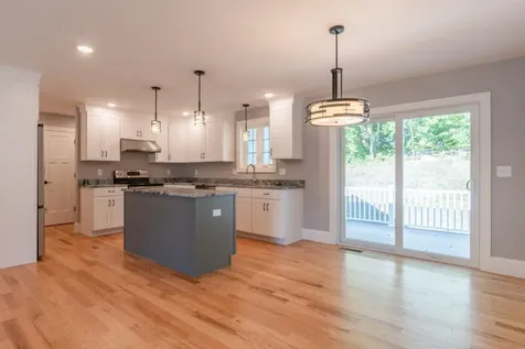 81 Wilderness Drive Nashua NH 03062