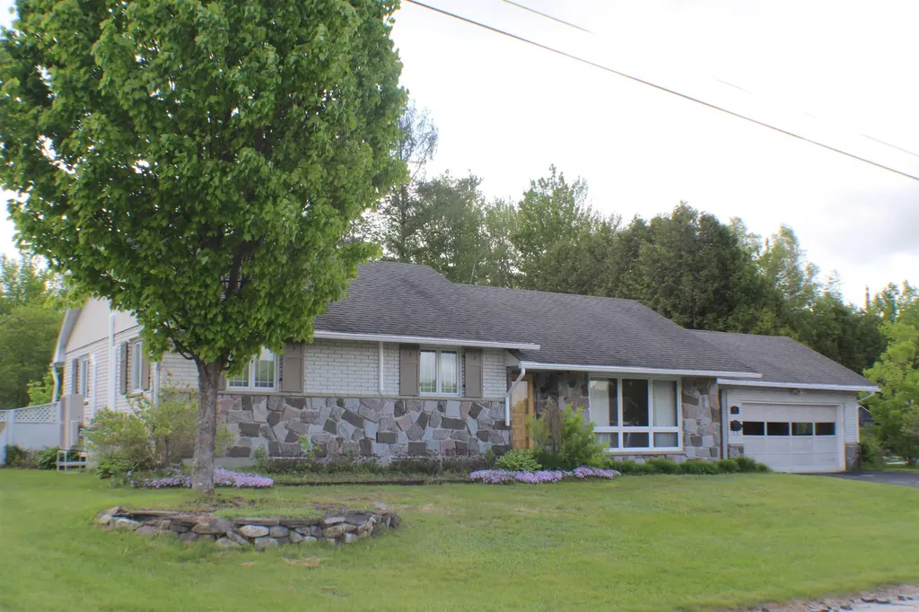 6 Pinecrest Avenue Berlin NH 03570