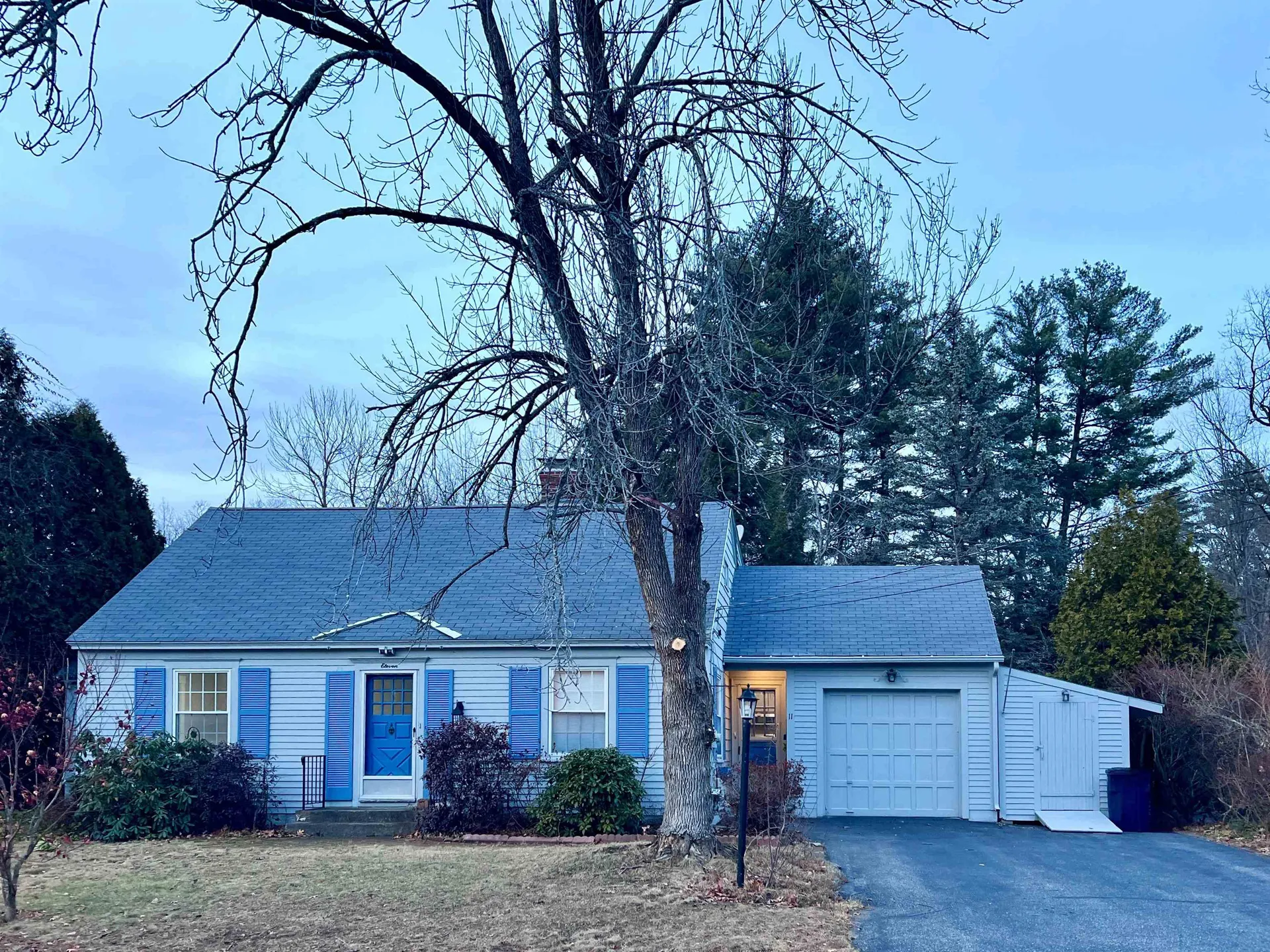 11 Ashland Street Nashua NH 03064