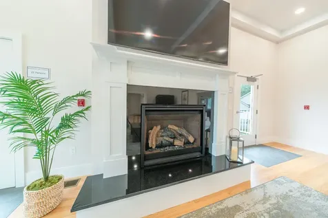 Unit 68 Canterbury Commons Epping NH 03042