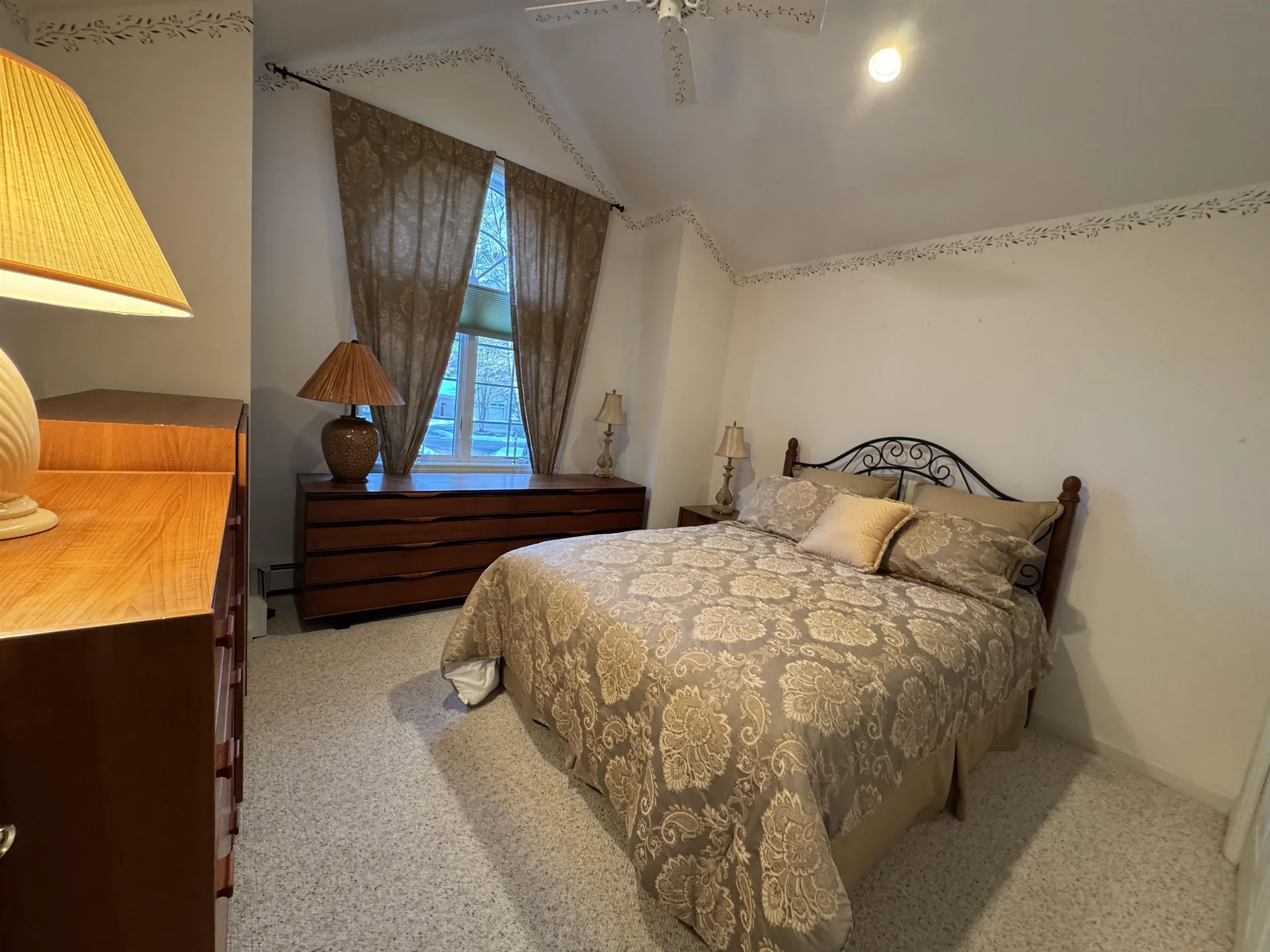 43 Falcon Way Hales Location NH 03860