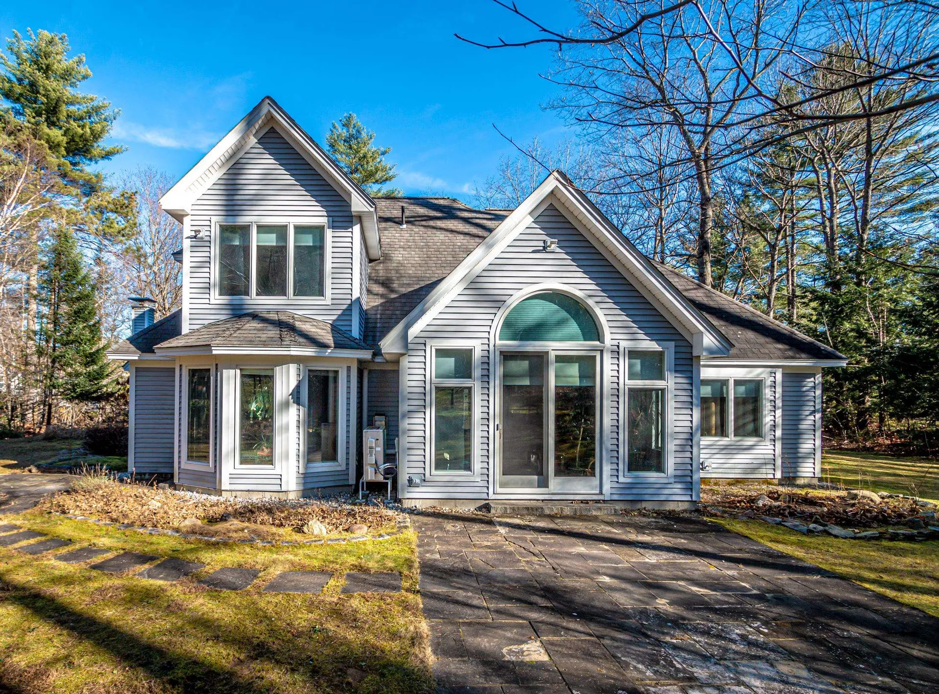 43 Falcon Way Hales Location NH 03860
