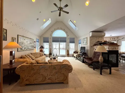 43 Falcon Way Hales Location NH 03860