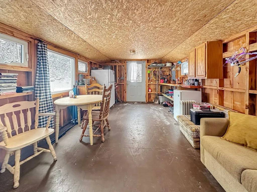 Vt Route 105 Brunswick VT 05905